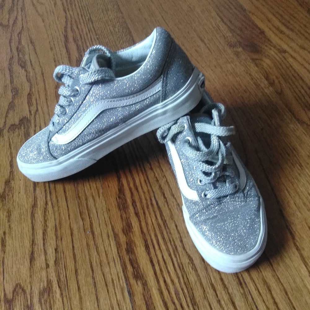Big Girls Vans Size 3.5